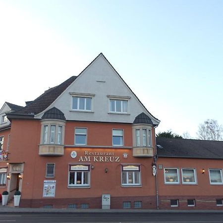 Gasthof & Restaurant "Am Kreuz" إسن المظهر الخارجي الصورة